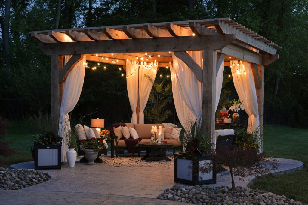 small outdoor patio ideas