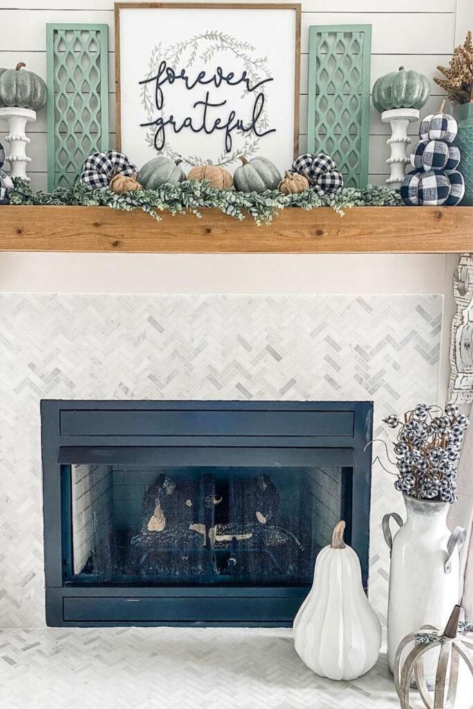 fall mantel decor