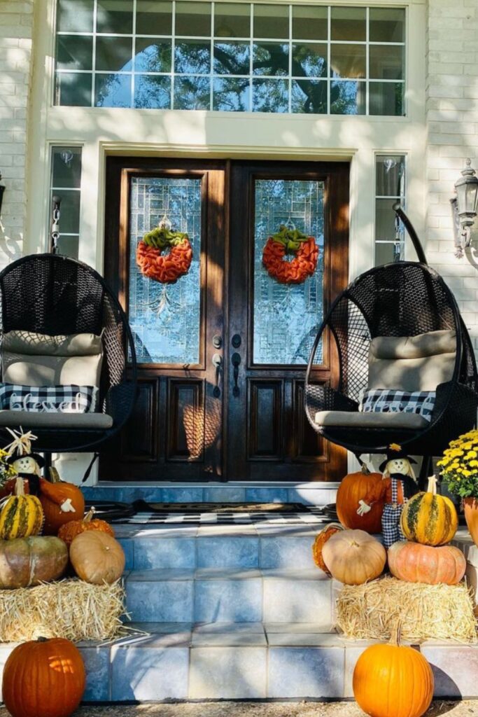 small front porch fall decorating ideas