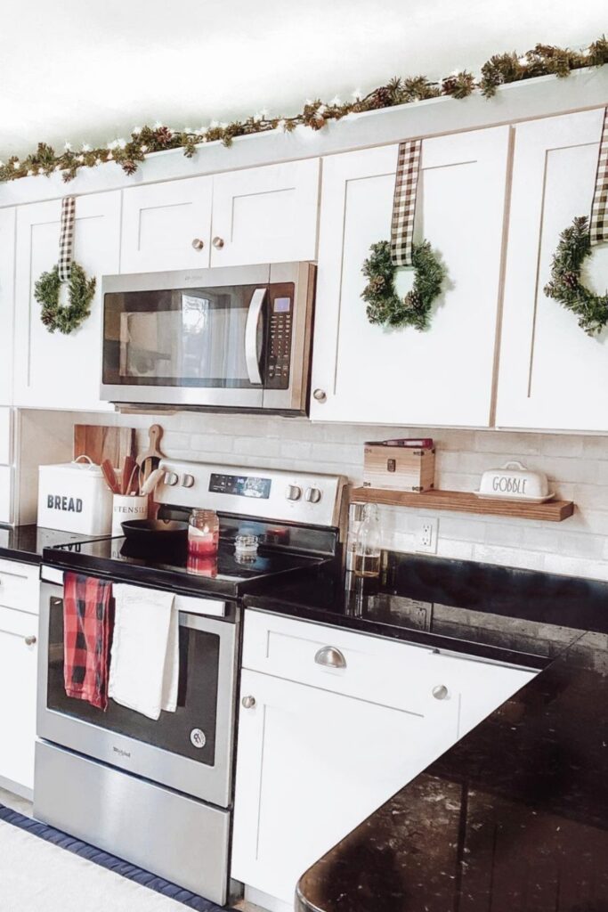 christmas kitchen table decor