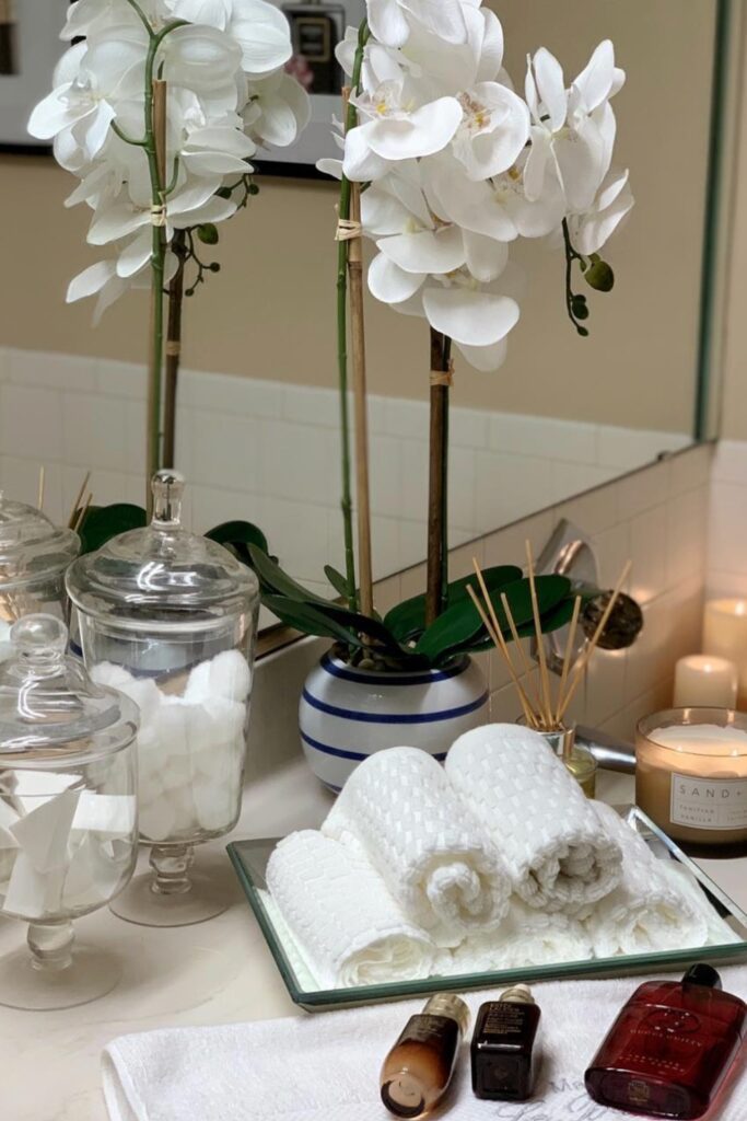 bathroom countertop organization