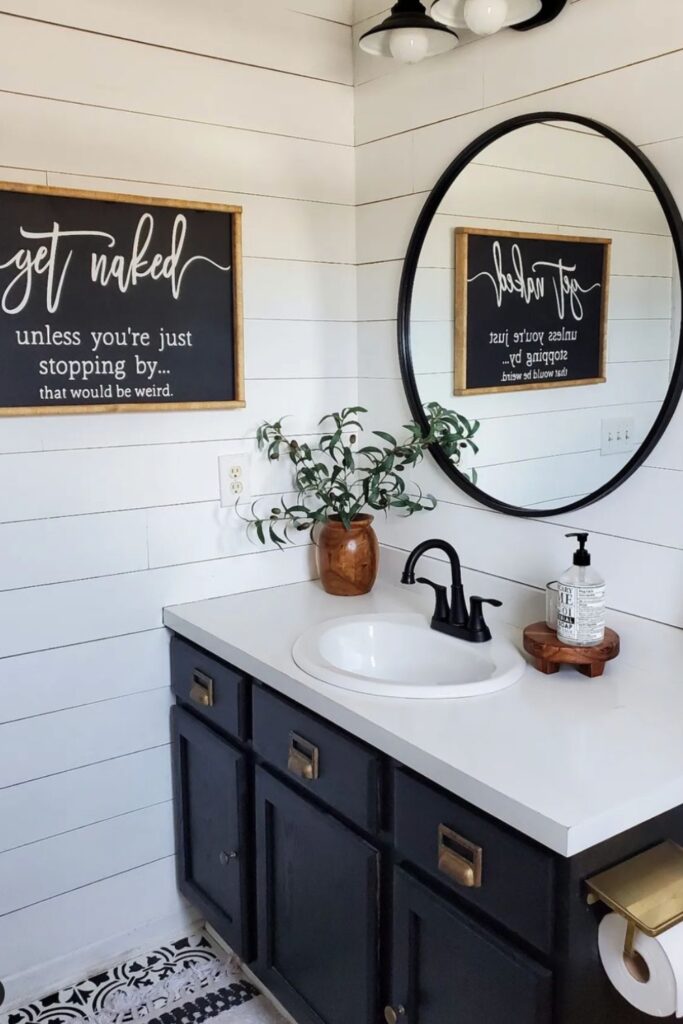 black and white modern farmhouse bathroom