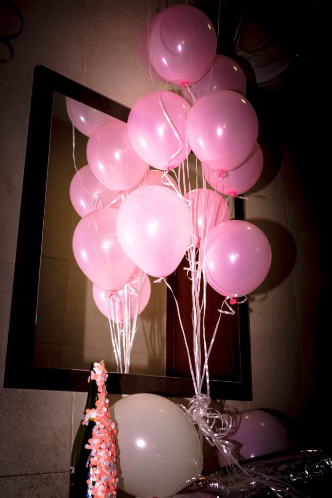 easy balloon centerpiece ideas