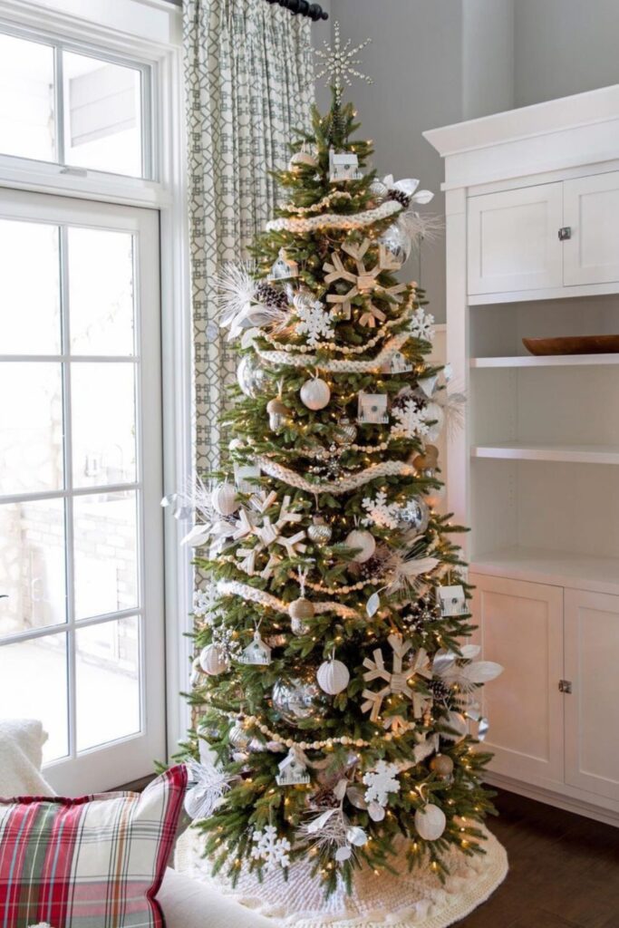 gold neutral christmas tree