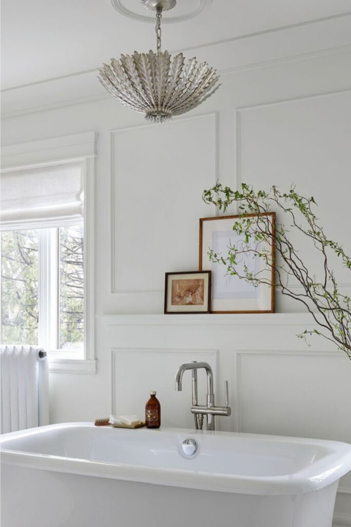 small bathroom wall decor ideas