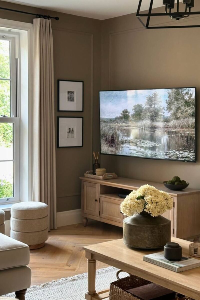 23 Stylish Living Room TV Wall Ideas For a Stunning Space - The Chic Quota