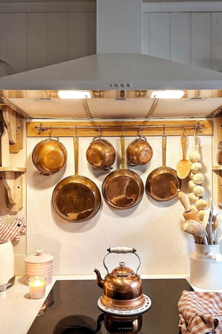 24 Best Farmhouse Kitchen Hood Ideas for a Rustic Style - The Chic Quota