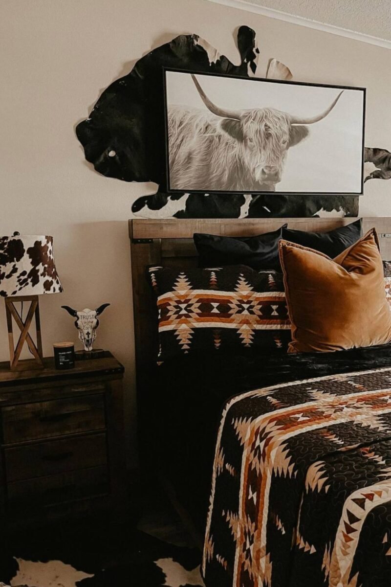 21 Beautiful Western Bedroom Ideas For The Perfect Rustic Retreat - The Chic Quota