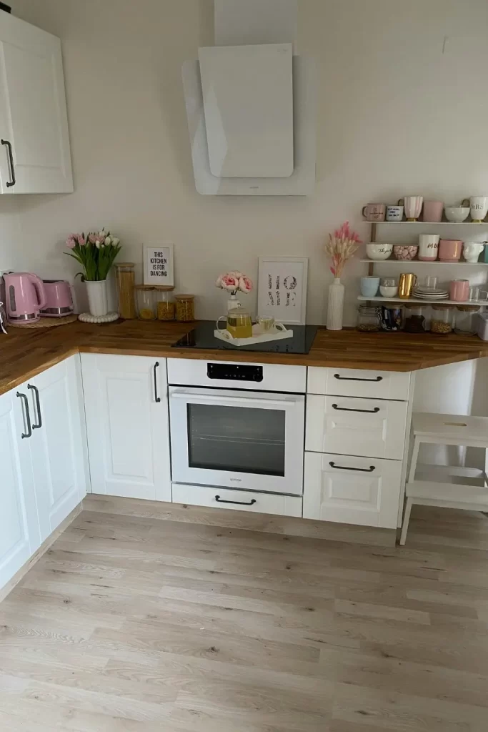 kitchen cabinet and wood floor color combinations