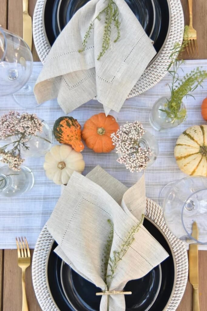 fall dining table decor
