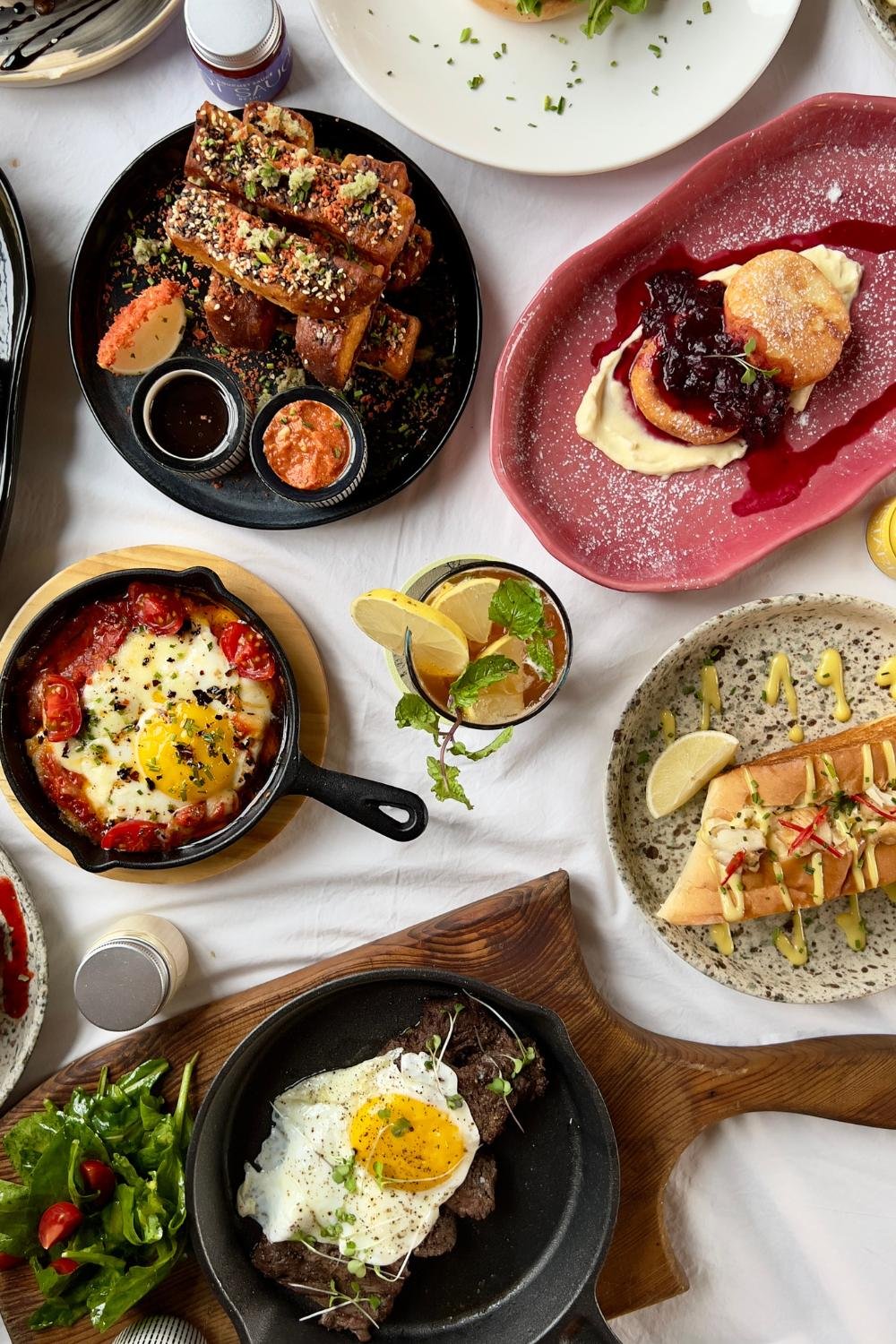 ideas for Friendsgiving party