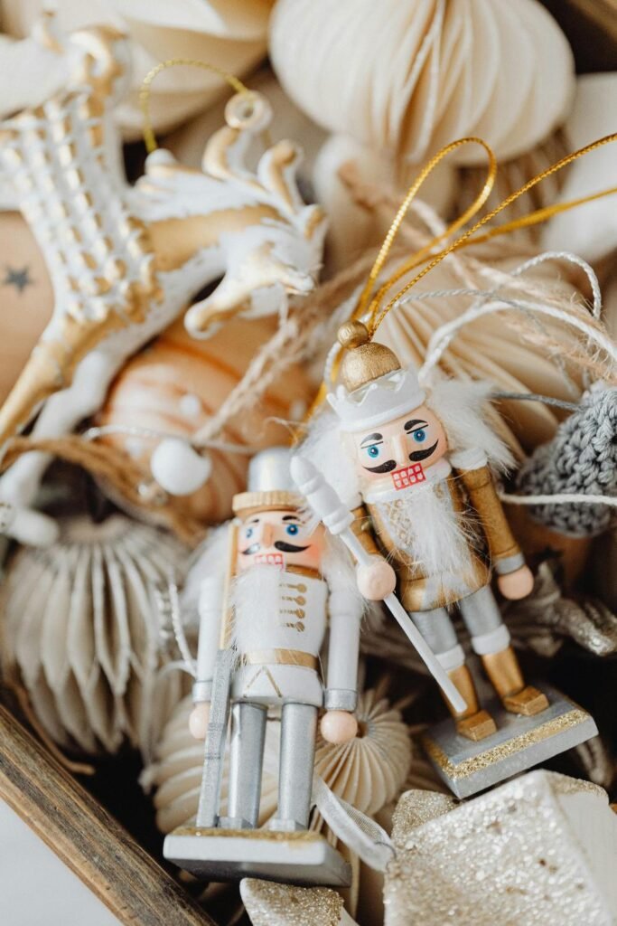 classic christmas tree ornaments