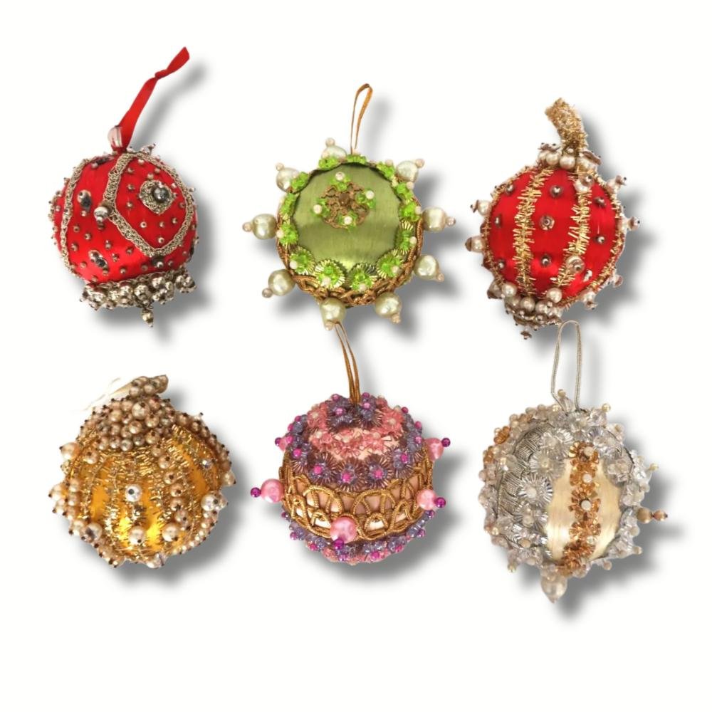classic christmas tree ornaments