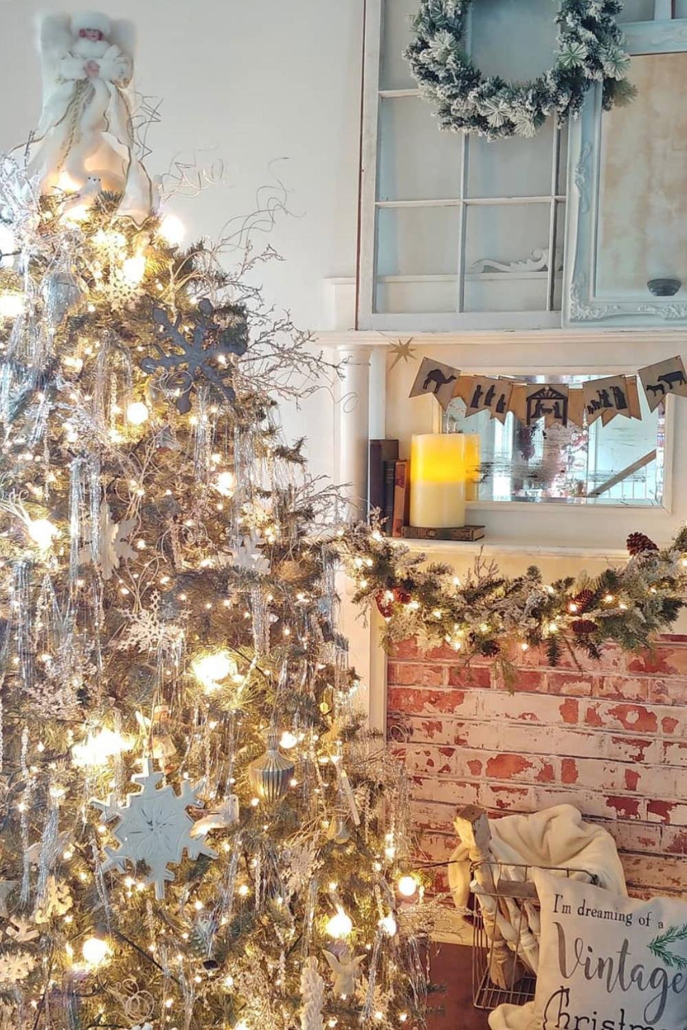 farmhouse style christmas tree