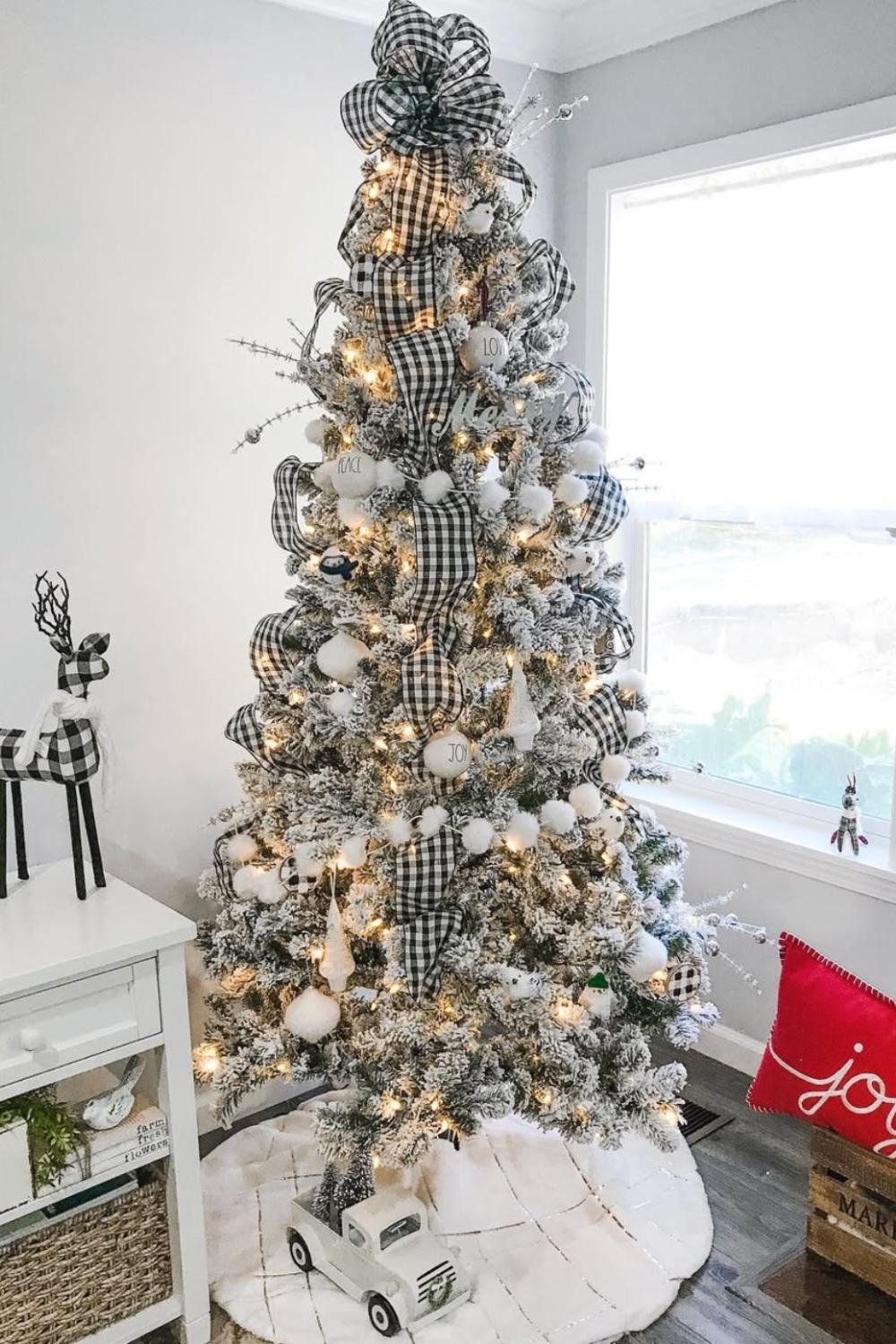 rustic woodland christmas tree