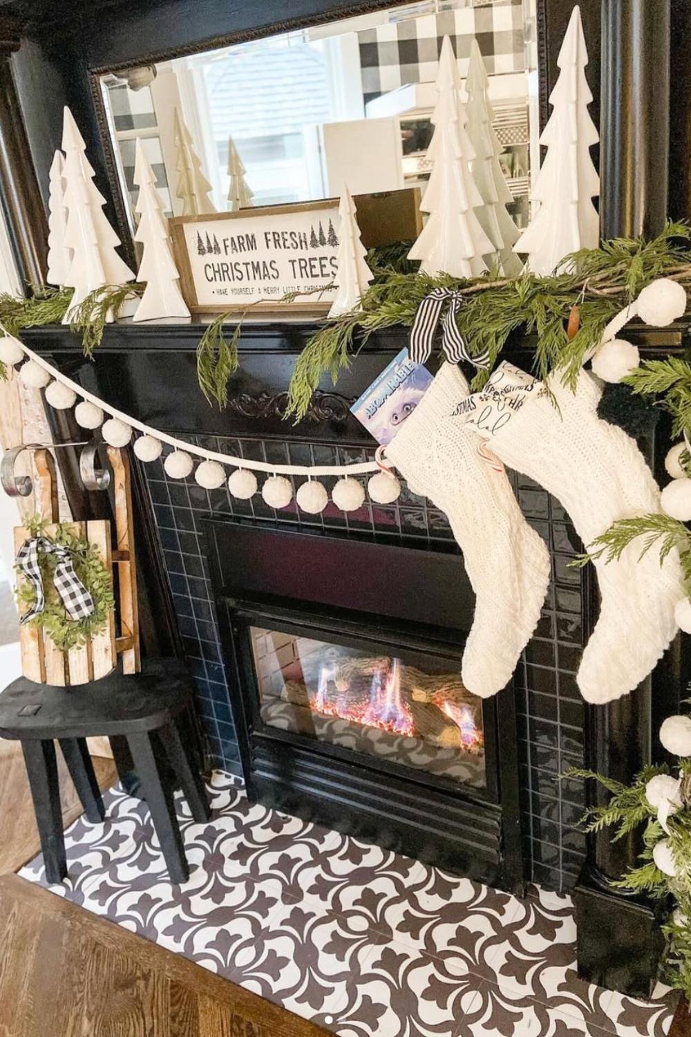 christmas mantel decorations