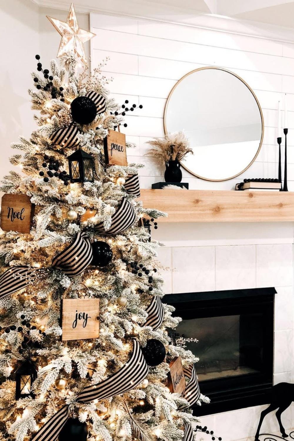 modern farmhouse christmas tree