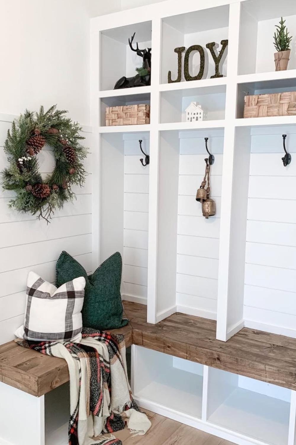timeless christmas decor