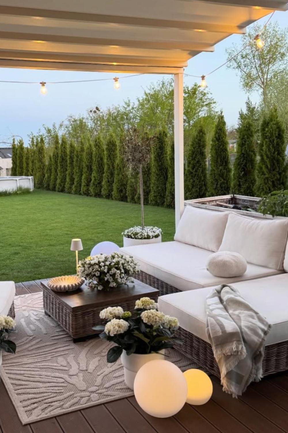 outdoor patio decor