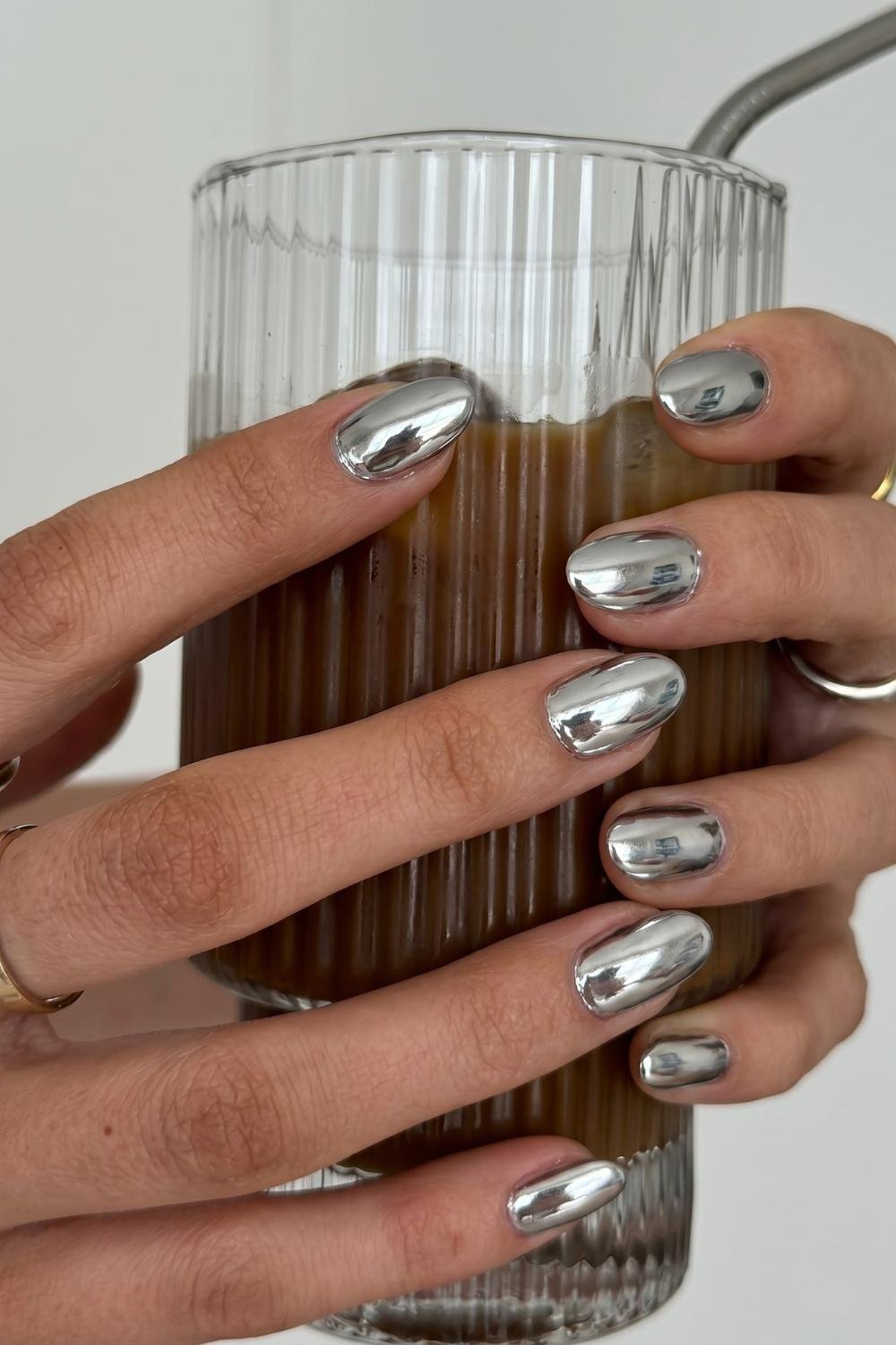 it girl nails